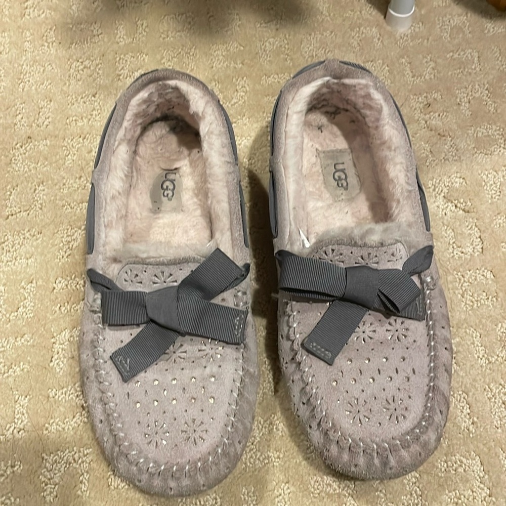 Size 9 UGG moccasin loafers